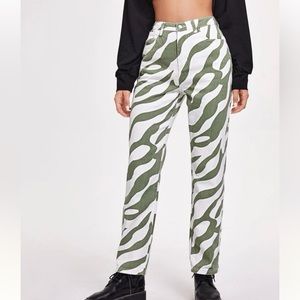 🦋2 for $15 - Zebra Print Straight Jeans